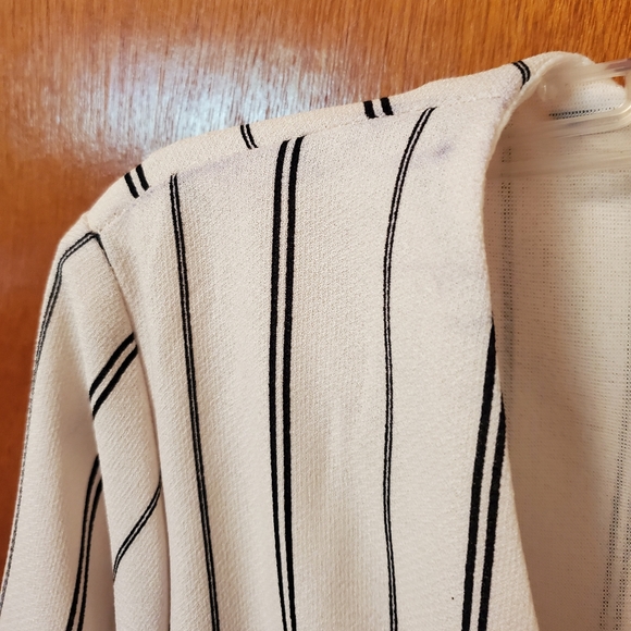 Striped Romper - Picture 4 of 5